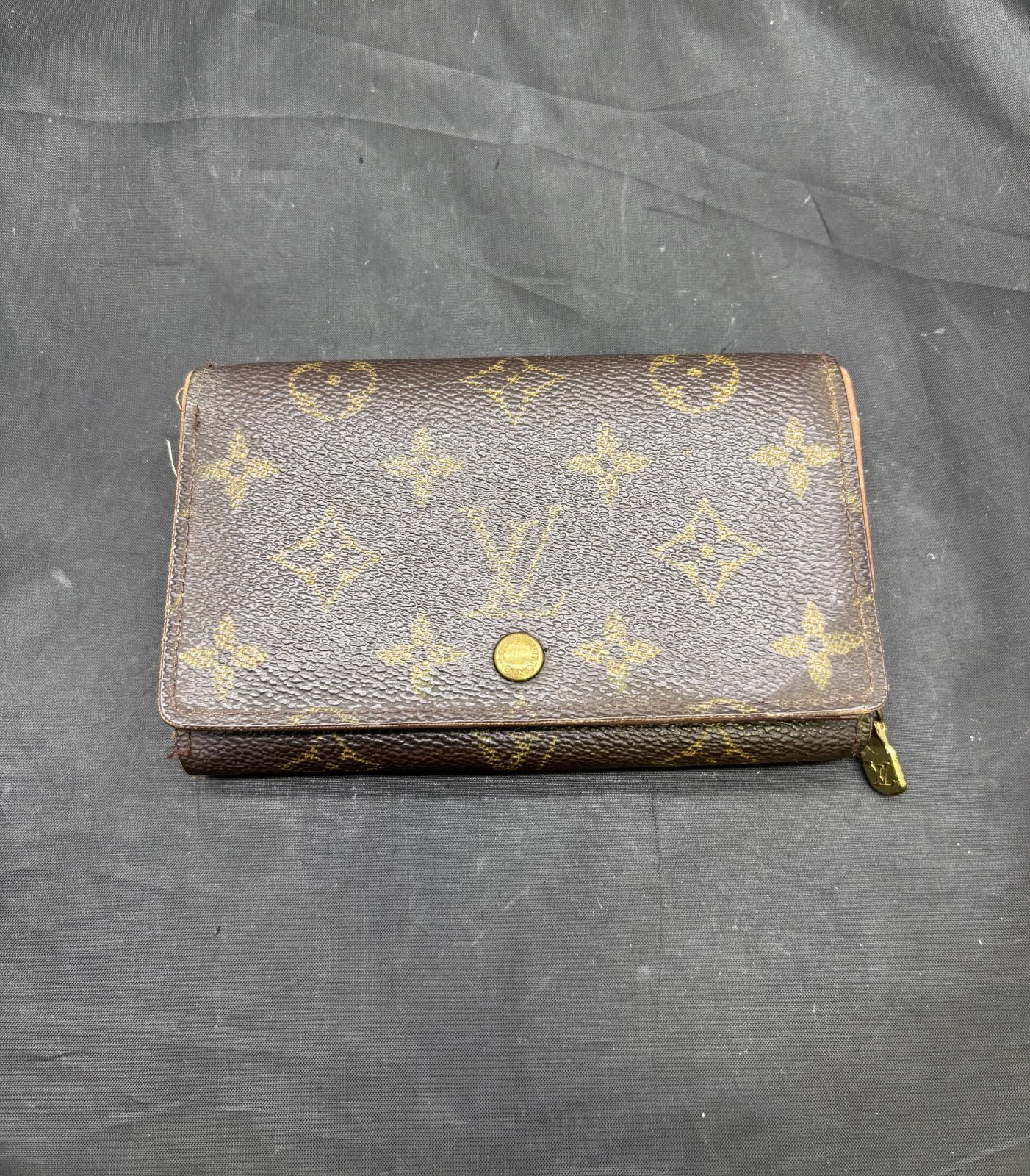 ルイヴィトン モノグラム 財布 B25093285