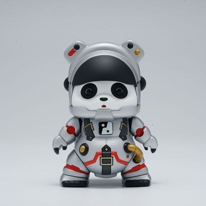 パンダ フィギュア【PANGDA #019 宇宙服バージョン（Silver）】 - メルカリ
