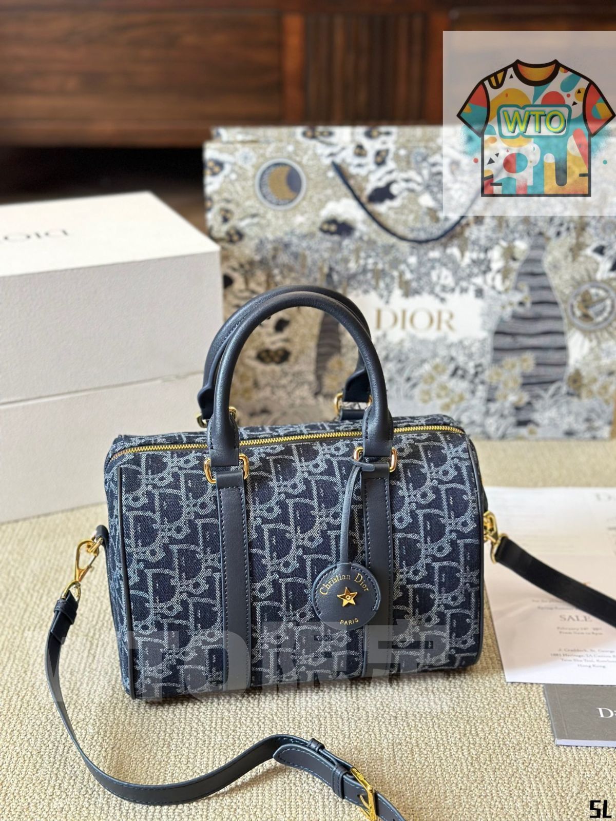 日本の皆様に販売します！ Dior枕バッグ ハンドバッグ リュック 小銭入れ 手首バッグ ショルダーバッグ -WTO輸入-EWO92