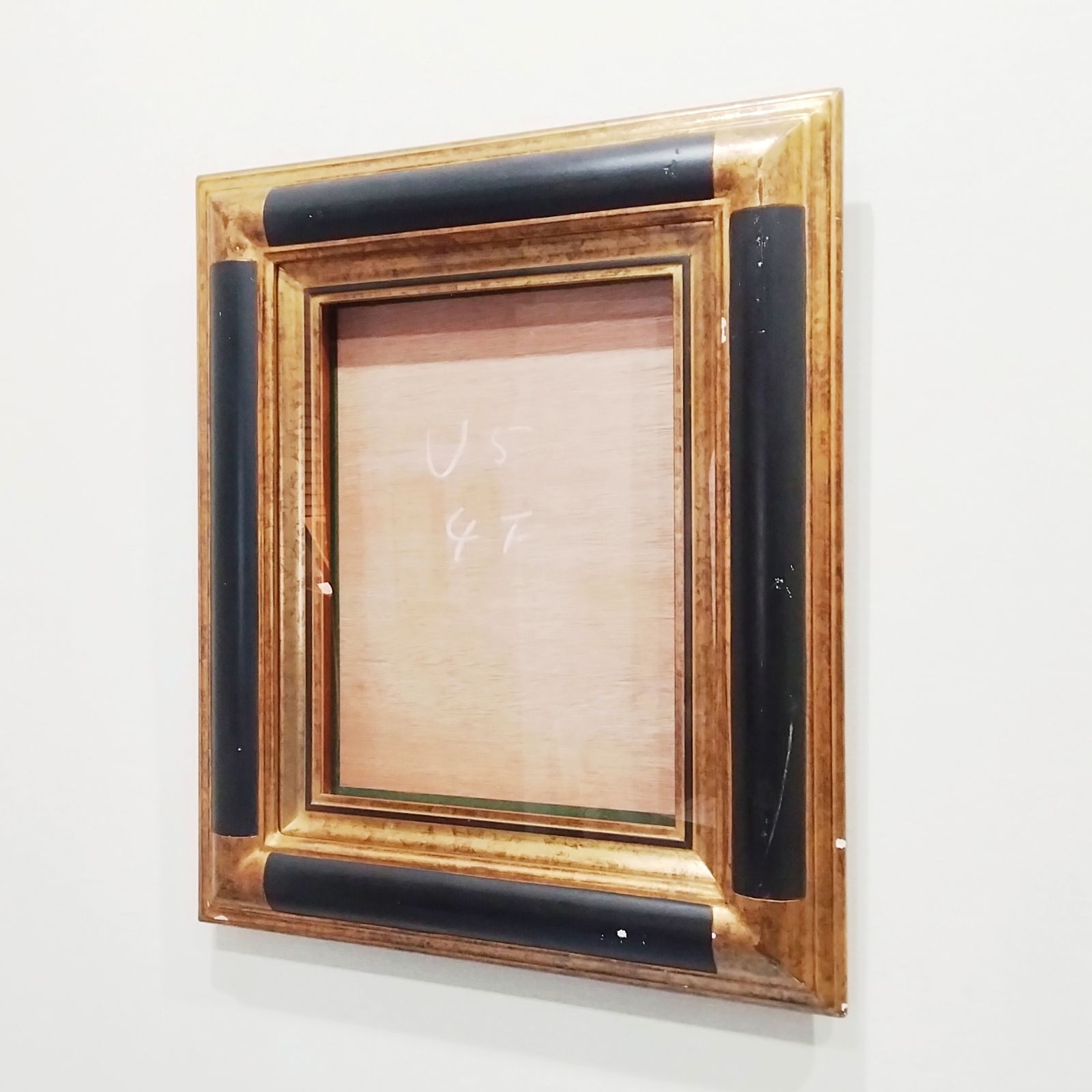 古道具　額縁 ヴィンテージ油彩額 F4号サイズ フレーム 額縁 黒金 アンティーク