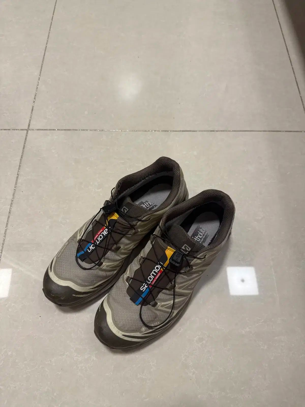 サロモン XT-6 ゴアテックス ヴィンテージ カーキ