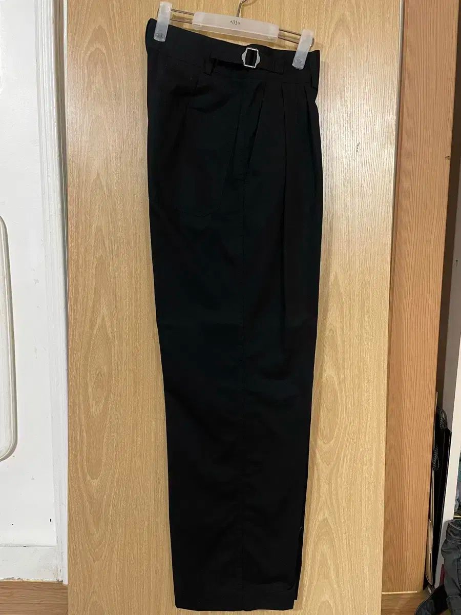 ANOTHER OFFICE サンティアゴ チノパンツ00