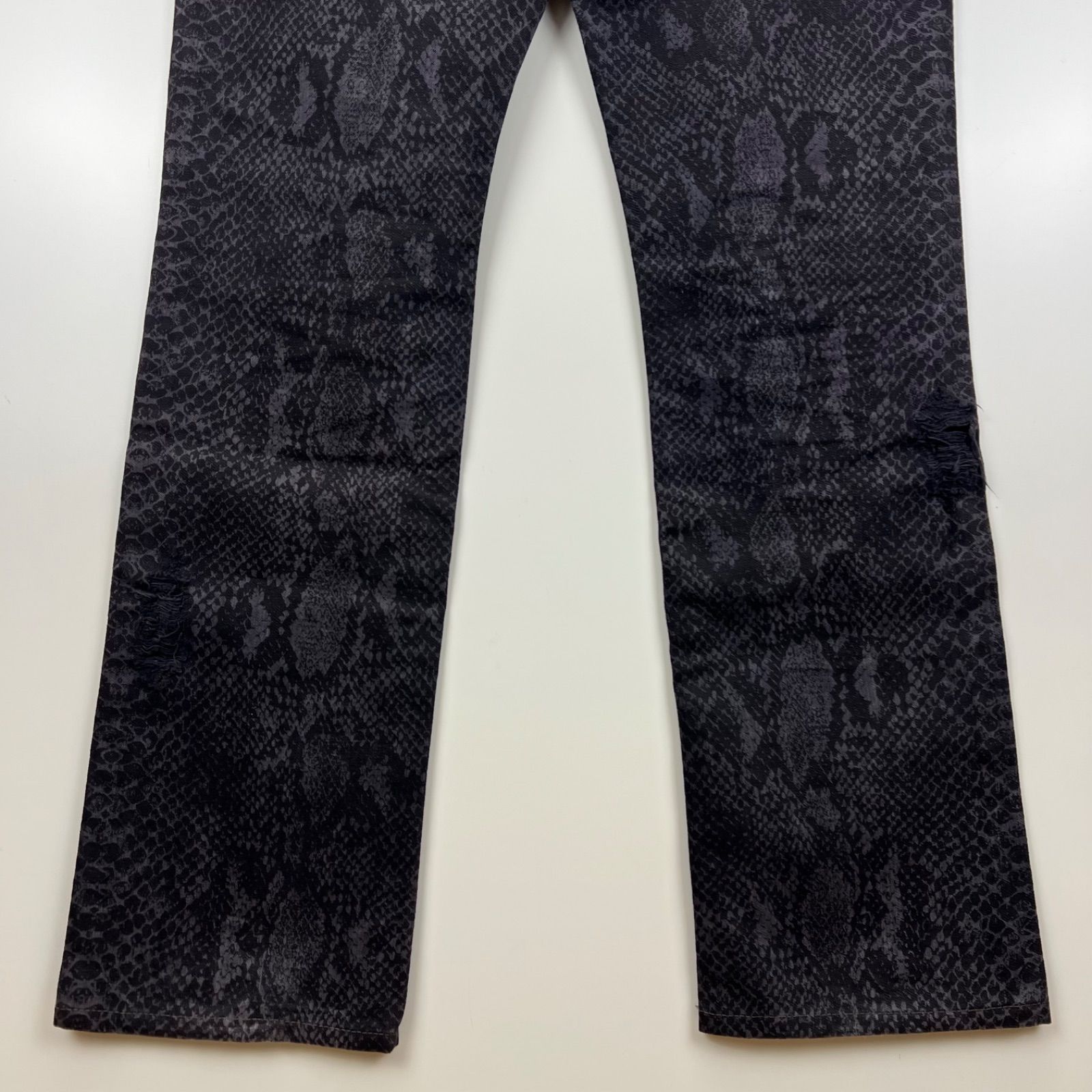 SCHLUSSEL 00s y2k archive Python pattern damaged pants 2