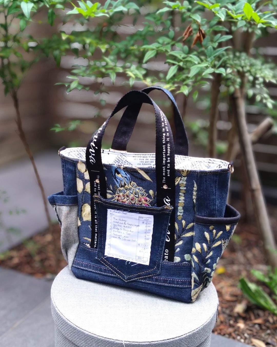 ジャガード巾着ToteBAG⚮̈ デニムリメイクトートバッグ