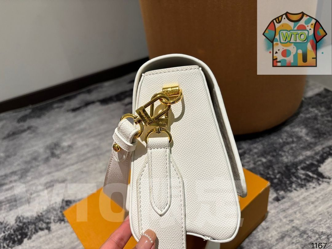 ショルダーバッグ