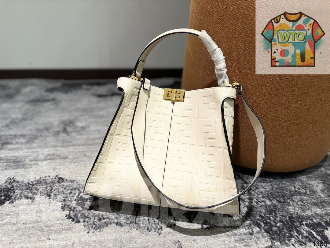 フェンディ Peekabooシリーズのハンドバッグ カメラバッグ すなわちハンドバッグバッグバッグバッグ 財布 キーバッグ ゼロ財布 ハンドバッグ バッグ バッグ ショルダーバッグ ポーチ