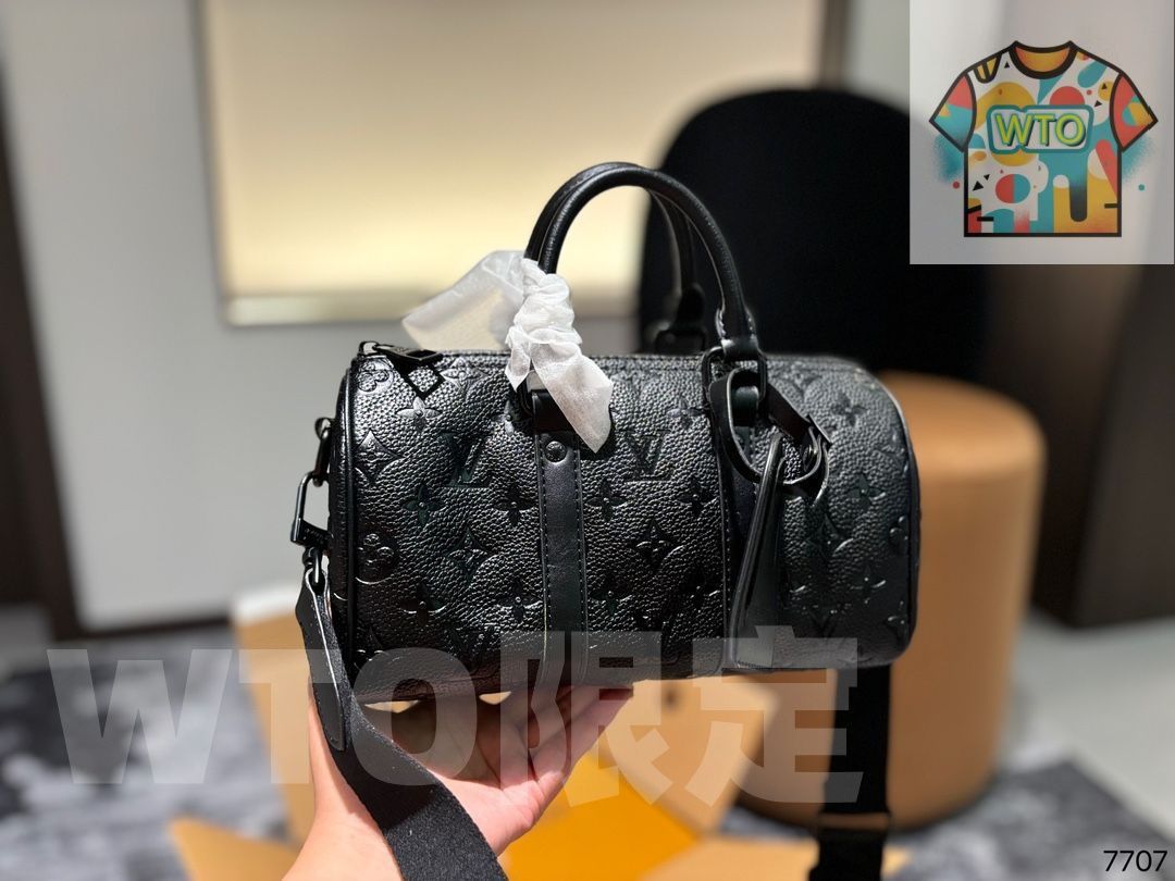 ショルダーバッグ