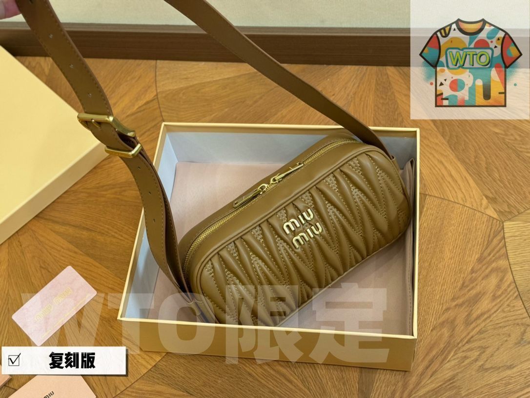miumiu 財布 キーバッグ 小銭入れ ハンドバッグ ポーチ リュック ショルダーバッグ 旅行バッグ 郵便配達バッグ-WTO輸入-ZEH57