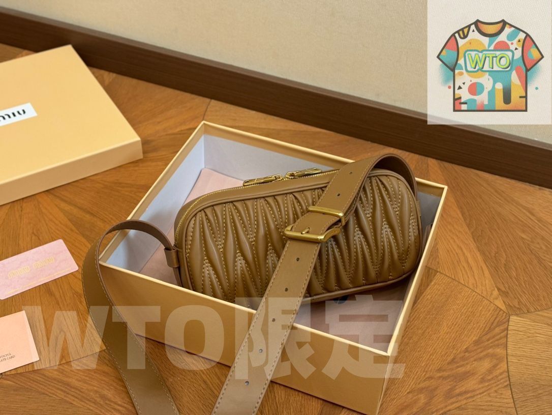 ショルダーバッグ 旅行バッグ