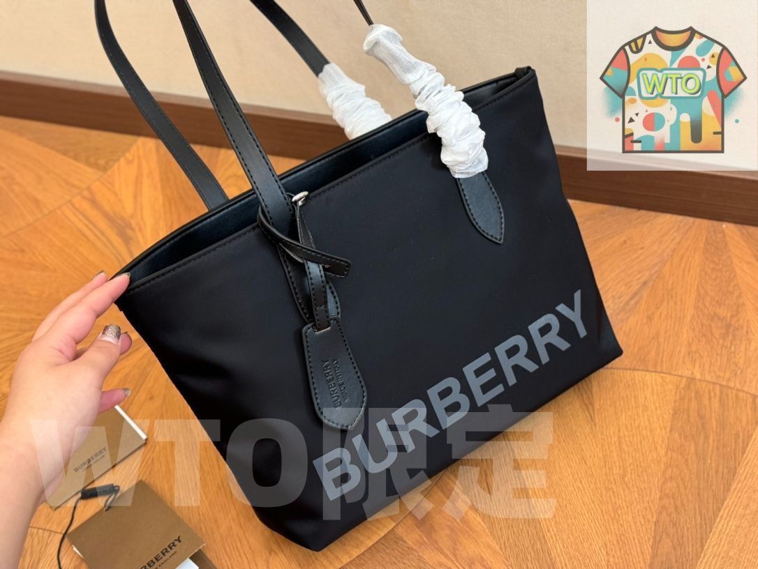 バーバリーのショッピングバッグショルダーバッグには 財布 キーバッグ 小銭入れ ハンドバッグ ポーチ リュックサック ショルダーバッグ 旅行バッグ 郵便配達バッグが含まれています