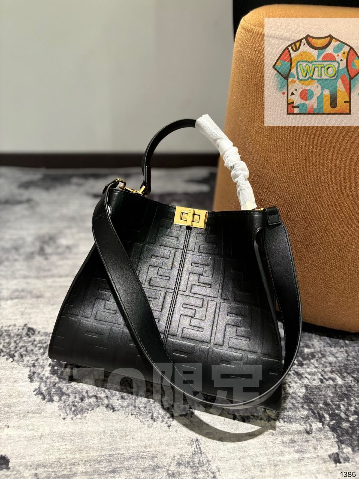 フェンディ Peekabooシリーズのハンドバッグ カメラバッグ すなわちハンドバッグバッグバッグバッグ 財布 キーバッグ ゼロ財布 ハンドバッグ バッグ バッグ ショルダーバッグ ポーチ