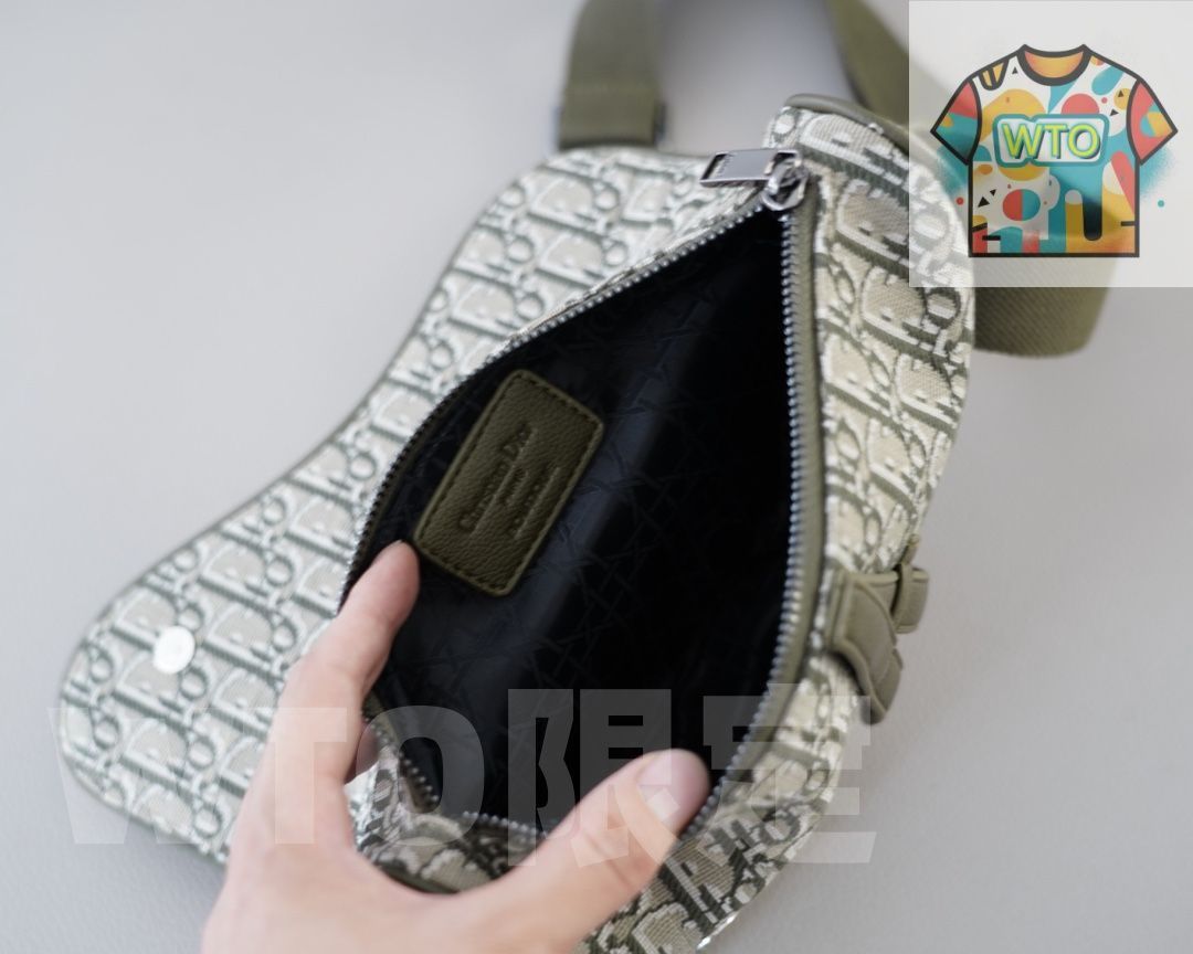 ショルダーバッグ