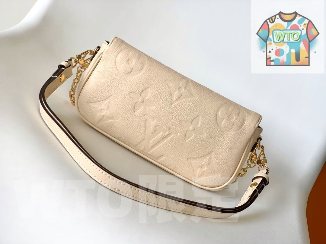 ショルダーバッグ