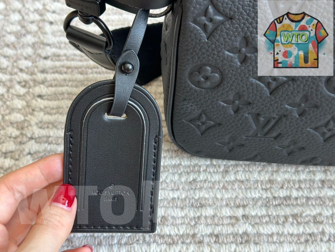 品質保証！ Louis Vuittonメンズリュックサック 小銭入れ 手首バッグ ショルダーバッグ-WTO輸入-DKZ09