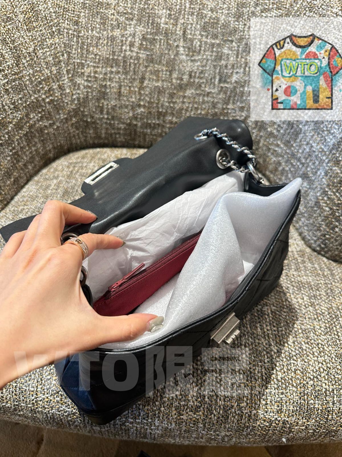 トラベルバッグ