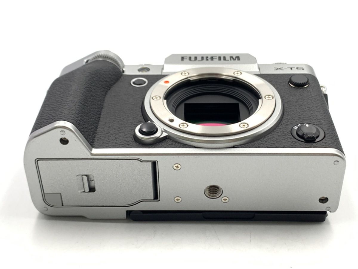 X-T5 シルバー　フジフイルム　FUJIFILM 多言語モデル 富士フイルム FUJIFILM X-T5 ボディ シルバー 日英二言語モデル｜新品