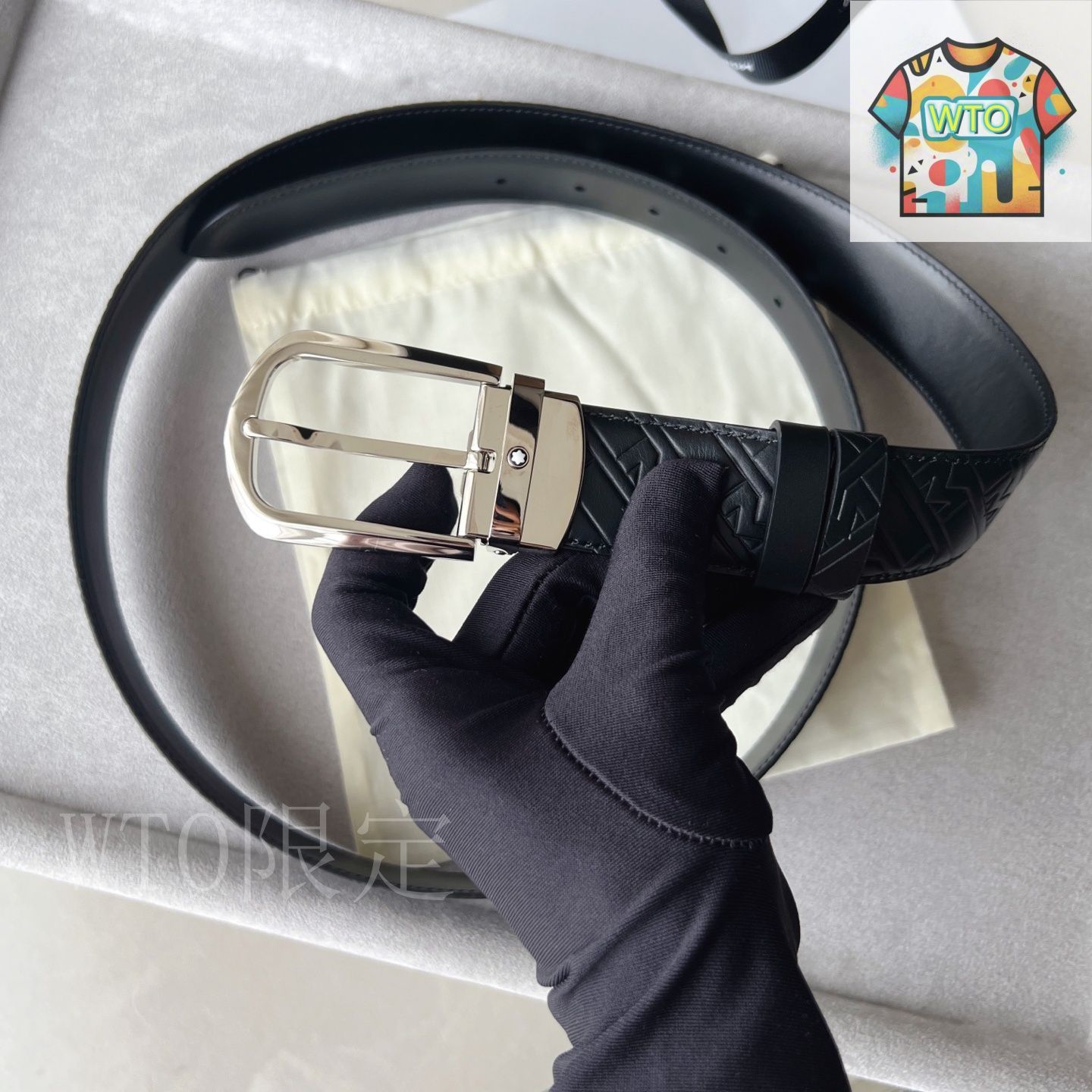 今日 Montblanc レクタンギュラーブラックベルト