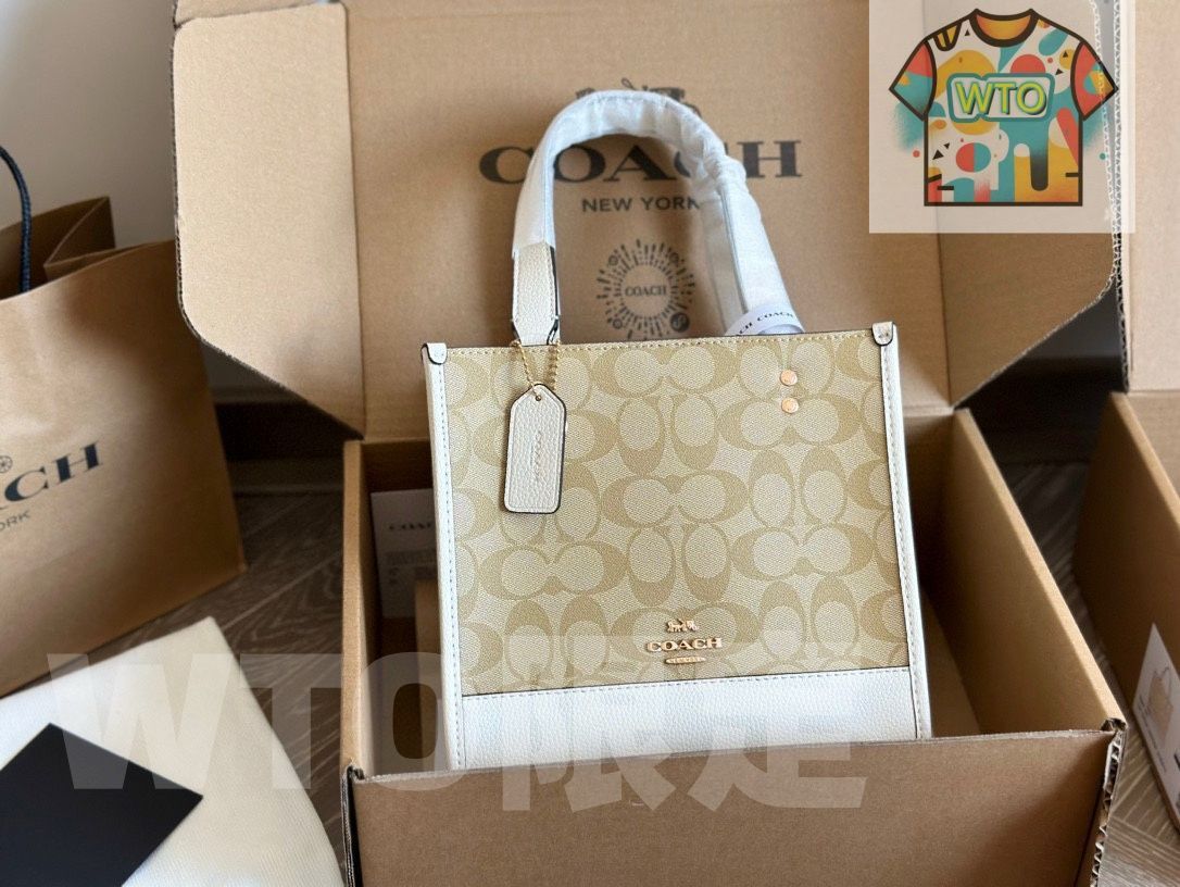 COACH デンプシー トートバッグ - ホワイト -WT 0輸入