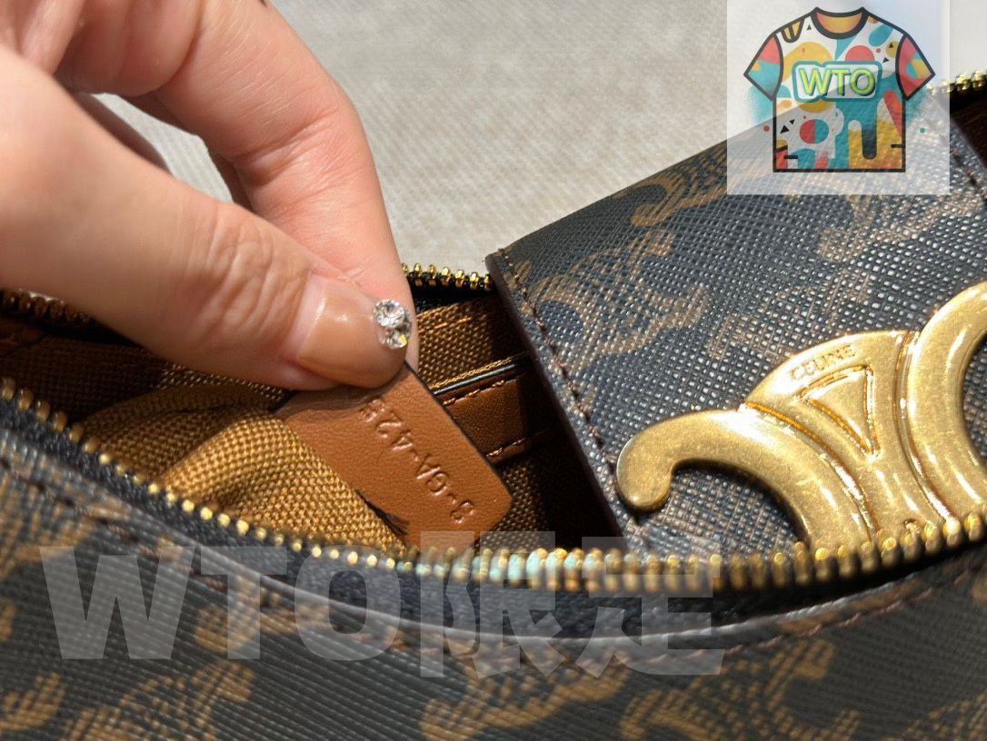 アンダーアームバッグ -