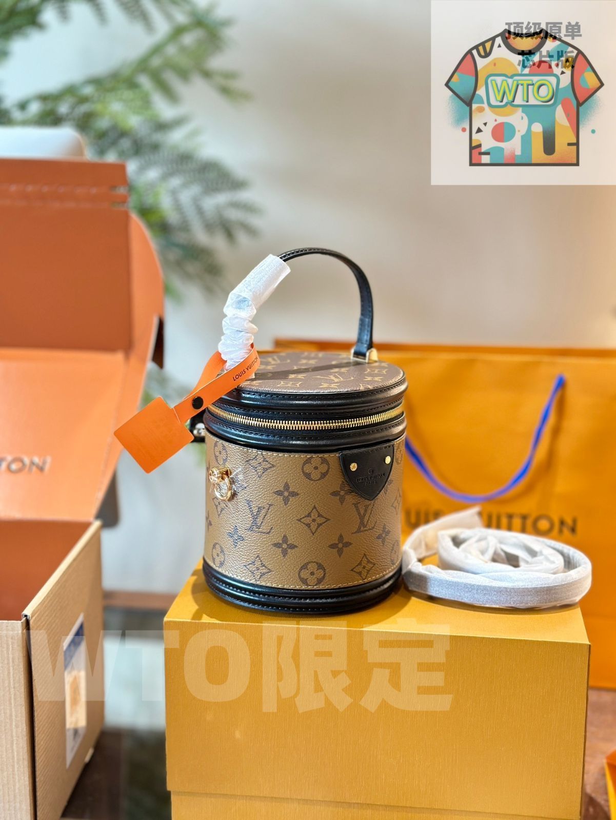LOUIS VUITTON カンヌ ラウンドバッグ - 最新モデル 全金属金具 電子チップ内蔵 -WT 0輸入 ゴムバンド スニーカーソックス
