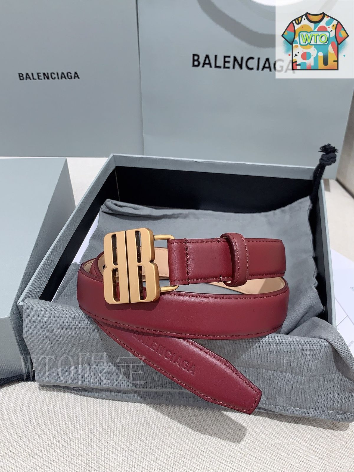 今日 Balenciaga 新款レザーベルト