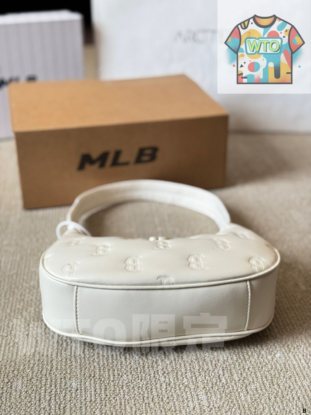 - ユニセックス