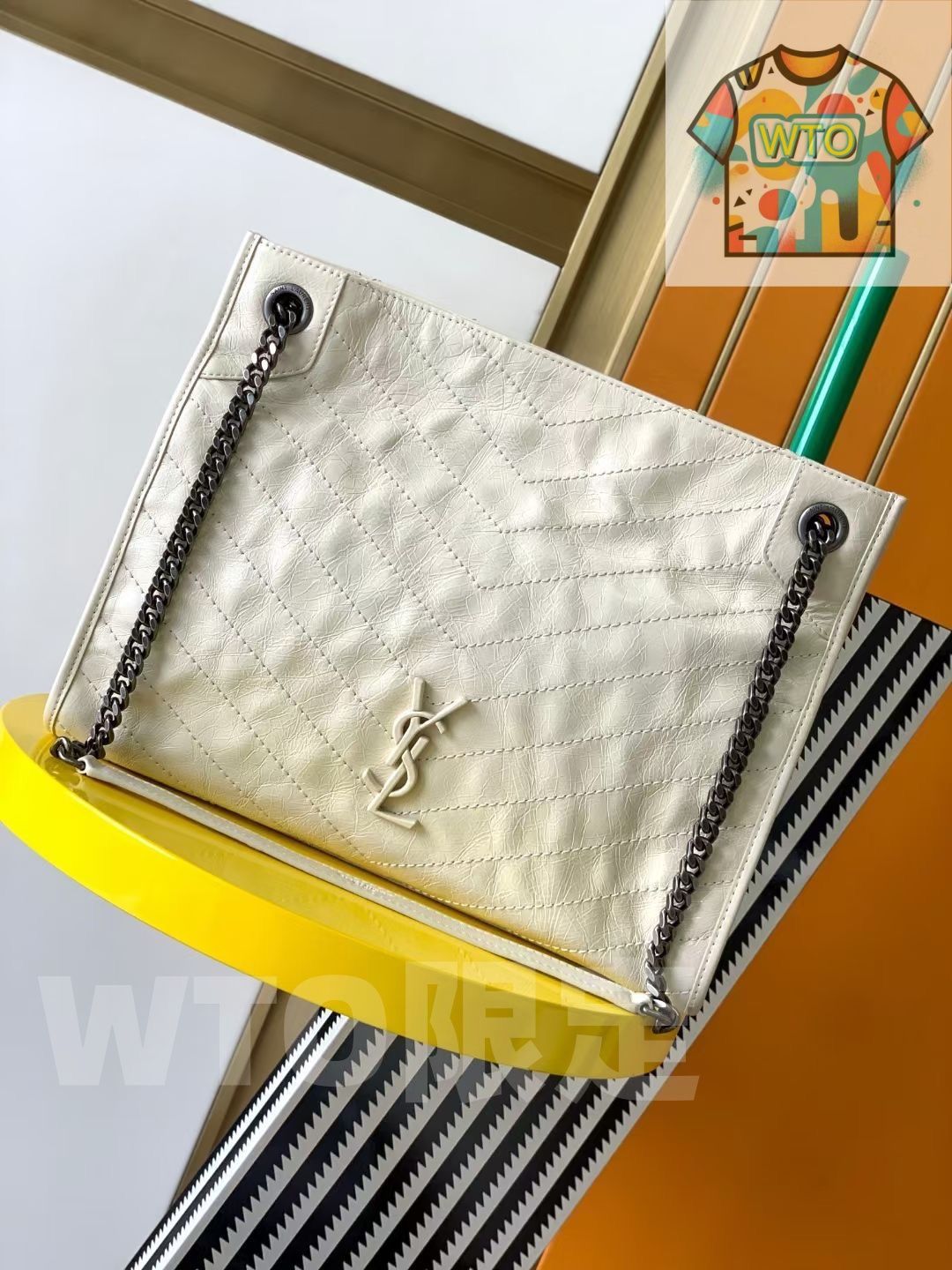 SAINT LAURENT ニキ ショッピングバッグ 33 27 11 5 cm オイルドレザー WTO輸入 BEZ 17