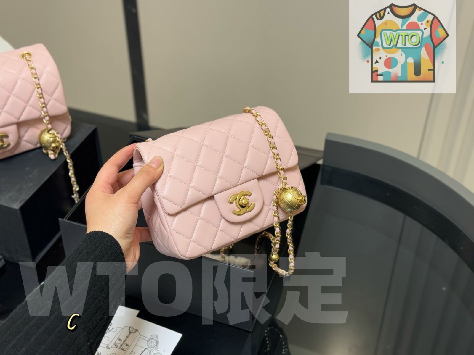 CHANEL メタルボール スクエアミニバッグ 展開 -WTO輸入-LOR 18