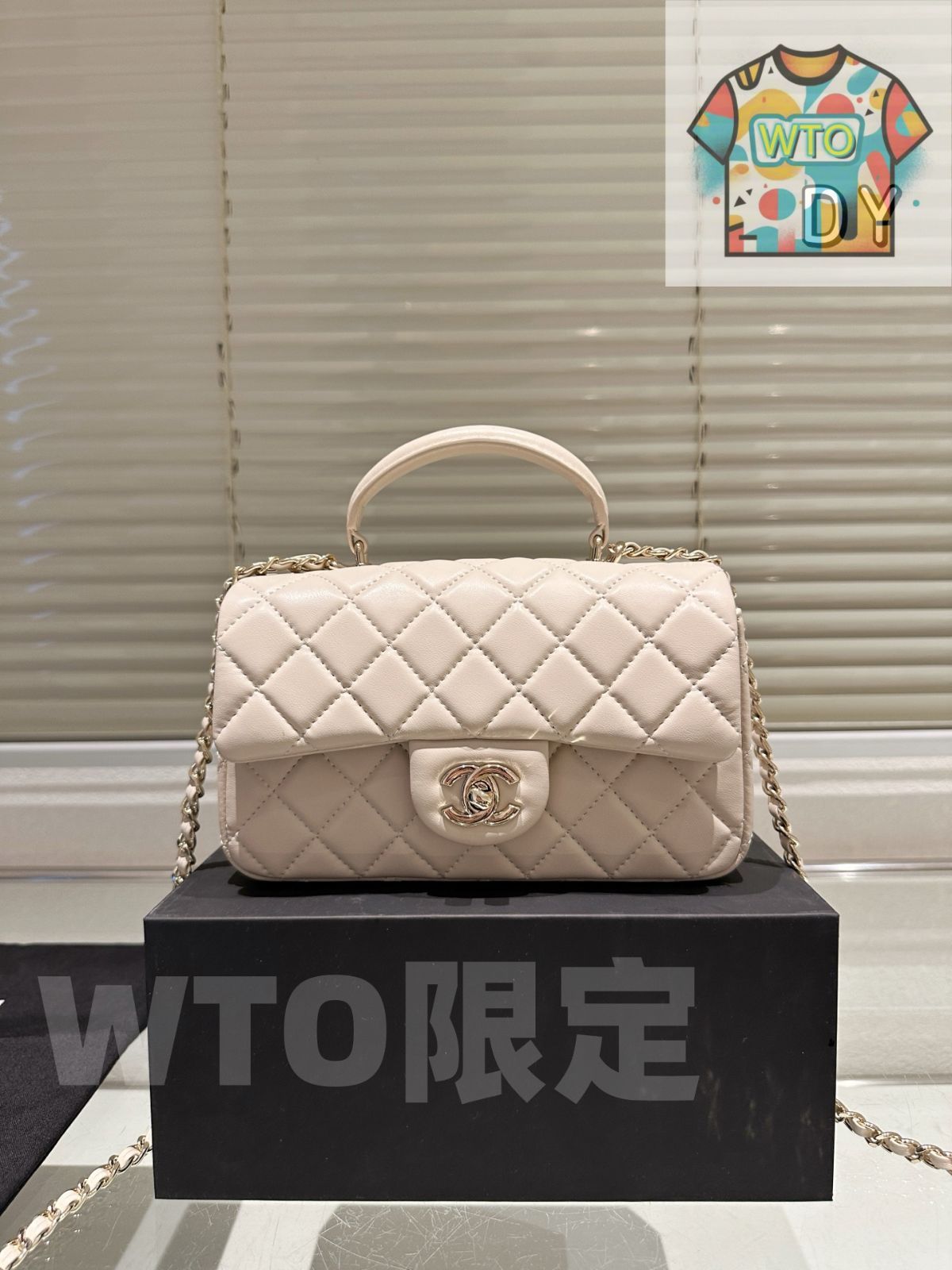 CHANEL ミニ CF ハンドルバッグ - ラムスキン ×6 cm