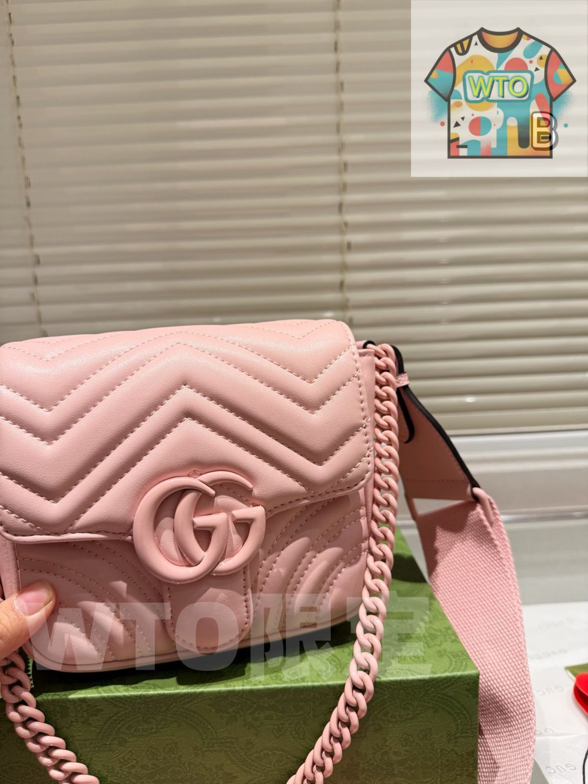  GUCCI GGマーモント スクエアミニバッグ -WTO輸入-NFB 63 ハンドバッグ バッグ