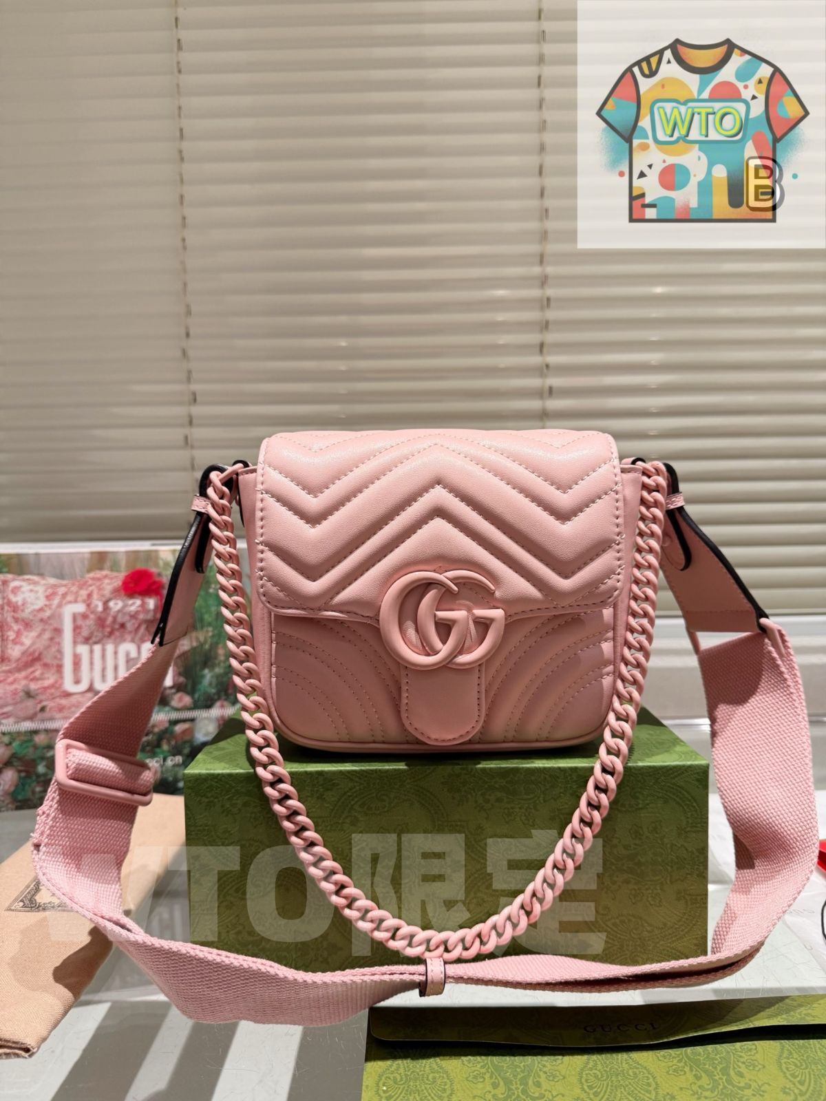 GUCCI GGマーモント スクエアミニバッグ 18 14 cm WTO輸入 NFB 63