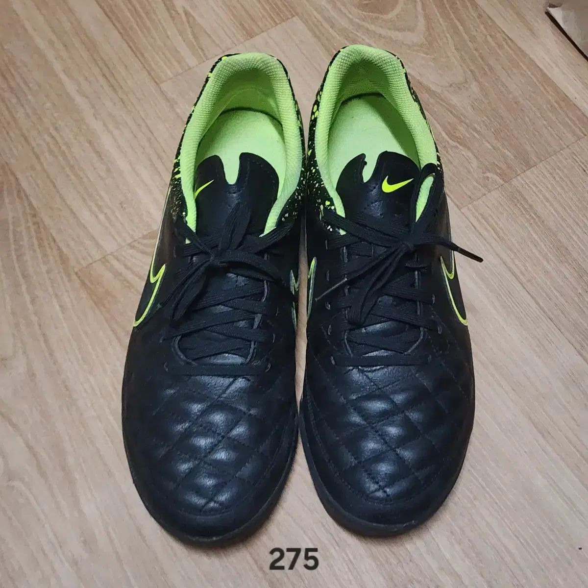 NIKE ティエンポ フットサルシューズ 275 メンズ スニーカー サッカーシューズ