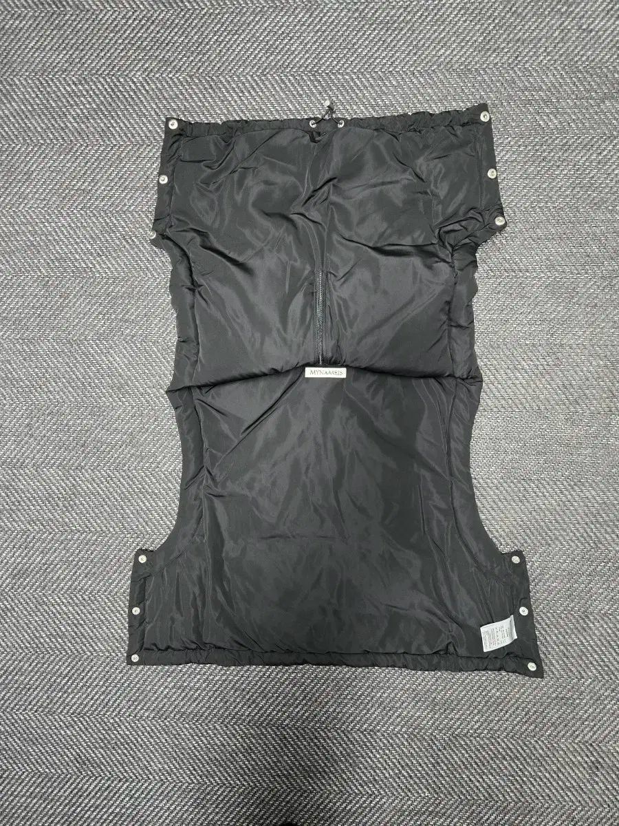 ブラック ハーフジップ