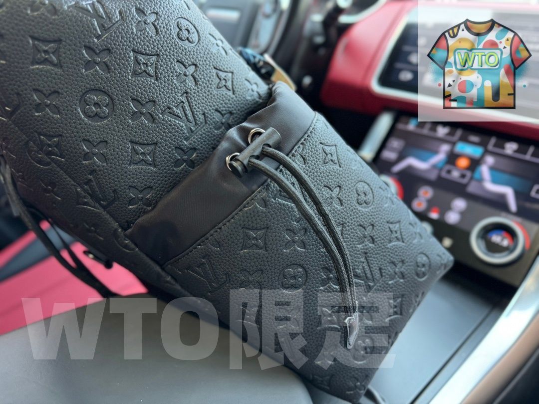 ダブルショルダーバッグ 価格