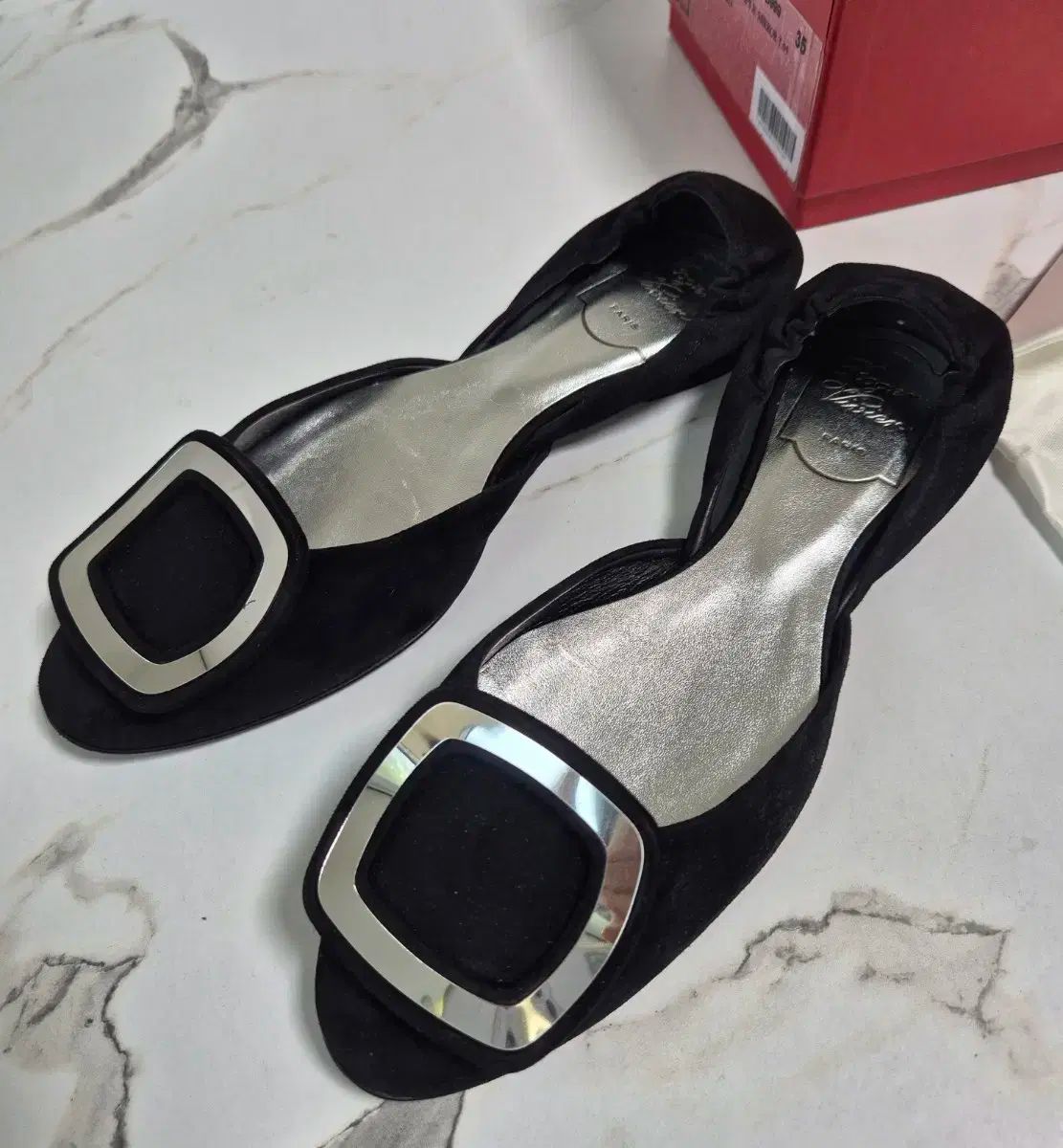 Roger Vivier ロジェ ヴィヴィエ スウェード フラットシューズ 35