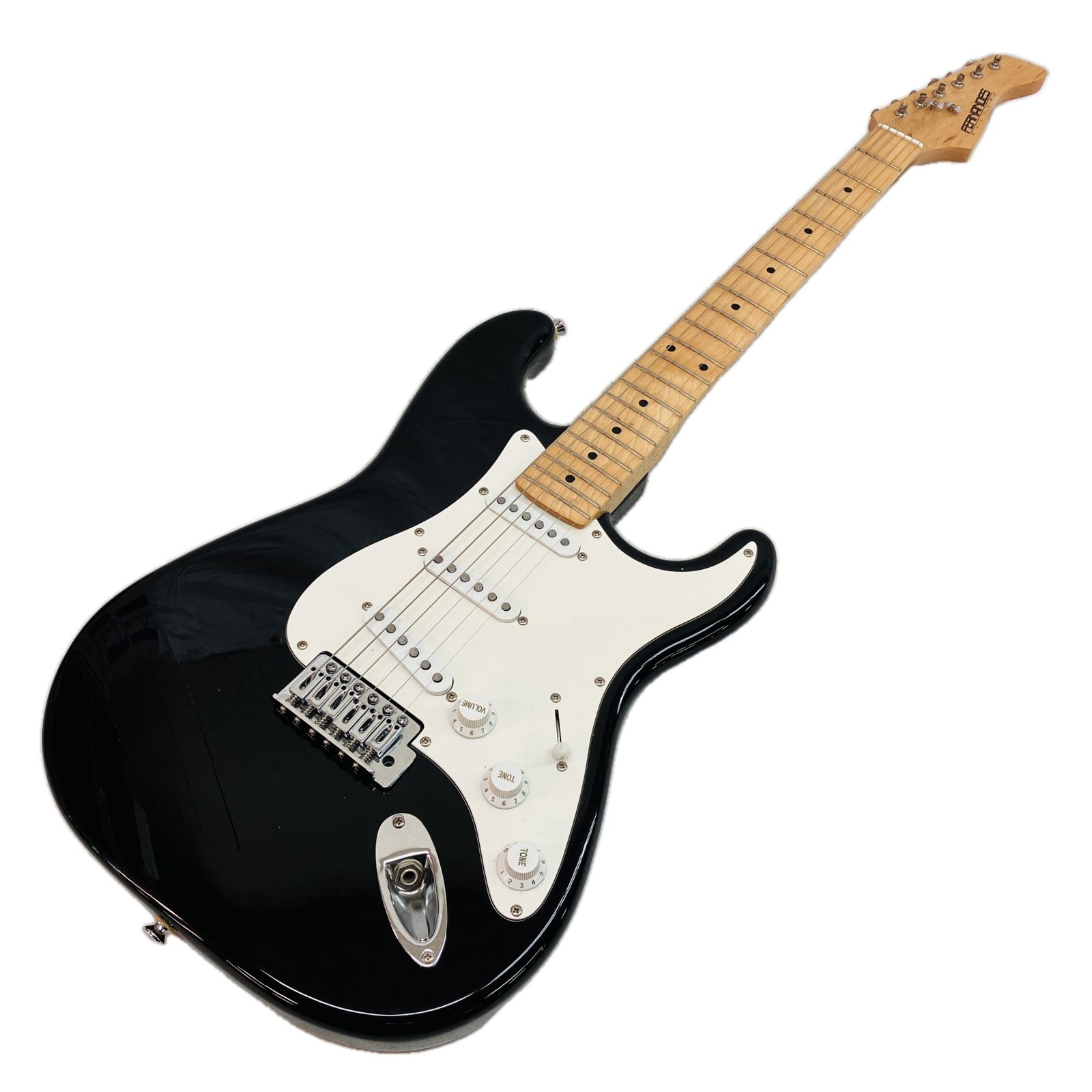 未使用に近い フェルナンデス エレキギター ストラトキャスタータイプ 弦交換済み FERNANDES ストラトキャスター タイプ エレキギター 弦楽器