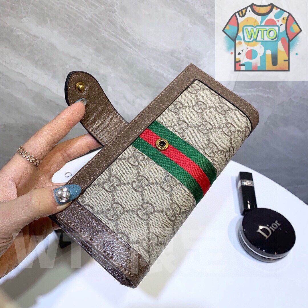 二つ折りウォレット