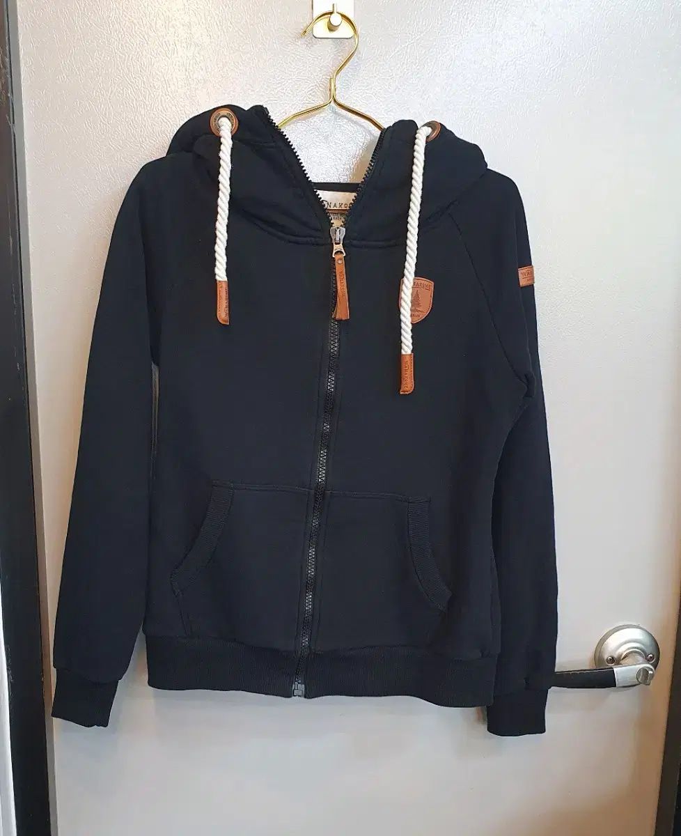 WANA KOME ヘラブラックフールジップアップ Sサイズ