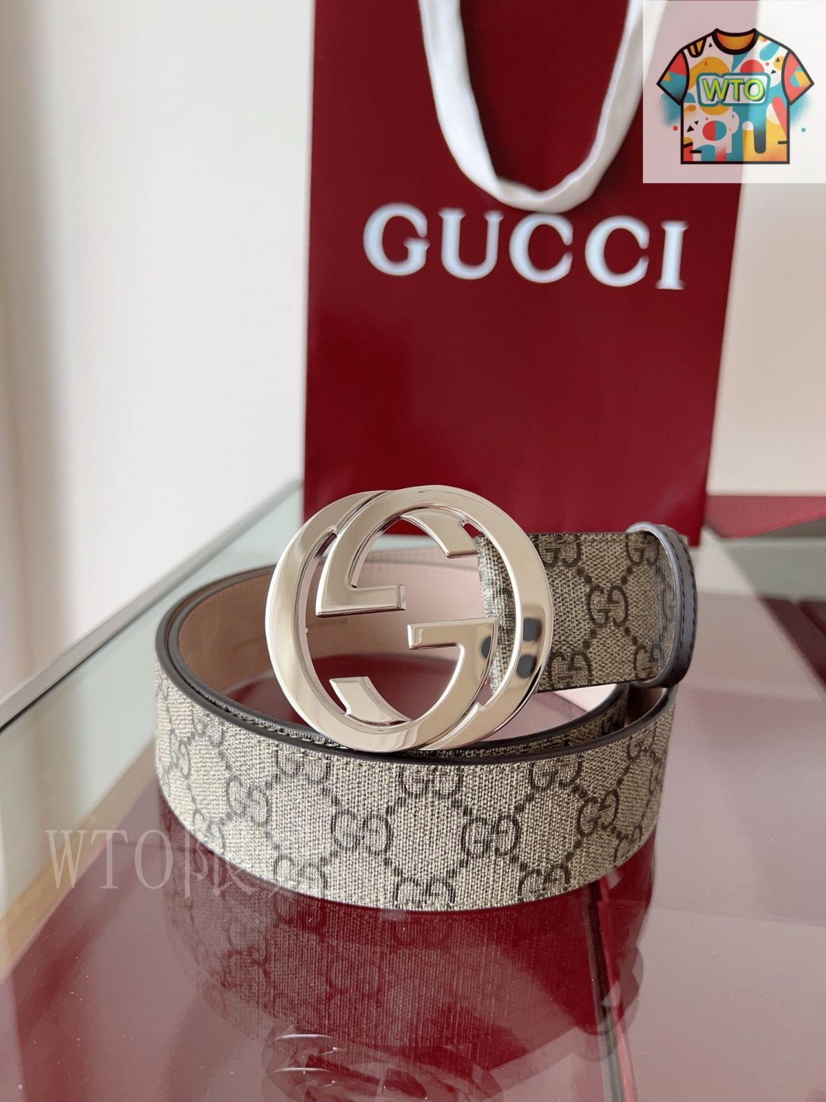 今日 Gucci NOIR FULL LEATHER ベルト