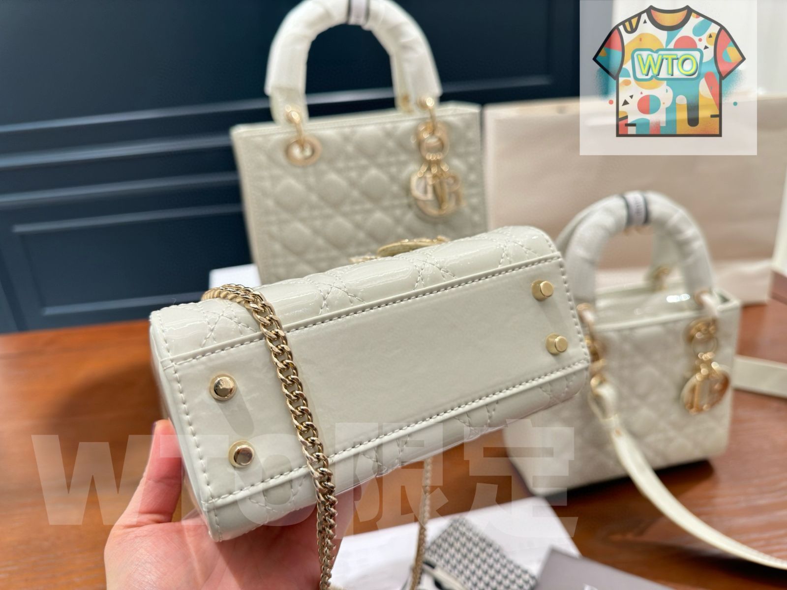 ラッカー レディー