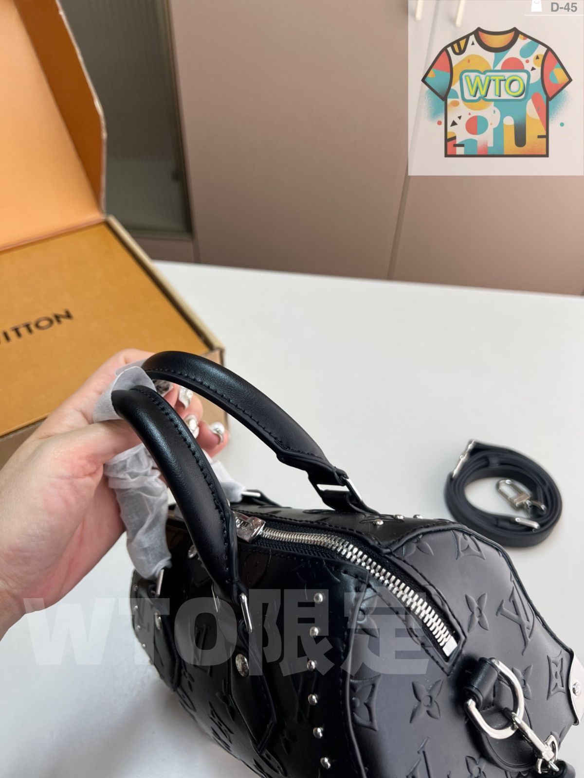 ピローバッグ クラシックなデザインでファッション性抜群