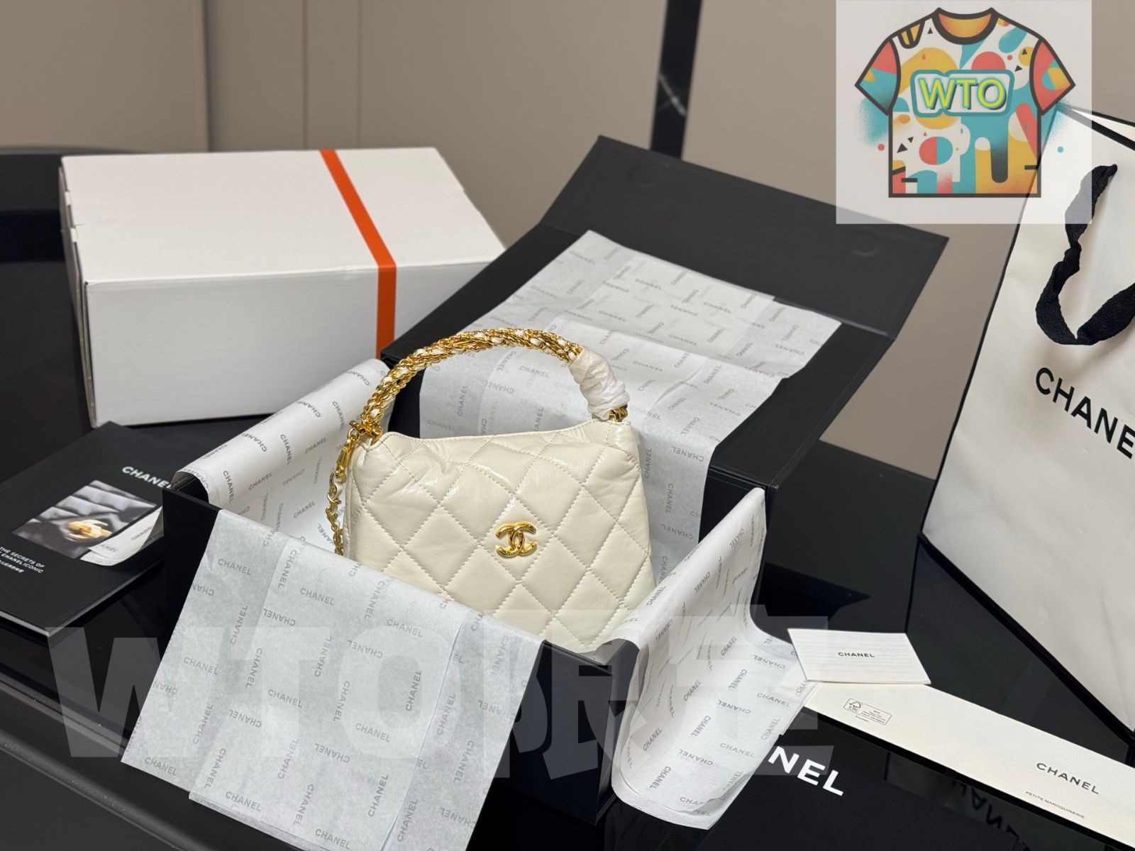 シャネル ランチボックス ホボバッグ サイズ 18×12cm