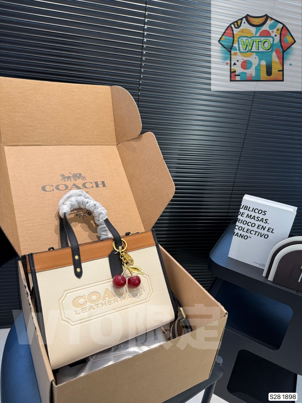 コーチのトートバッグ ボックス付き