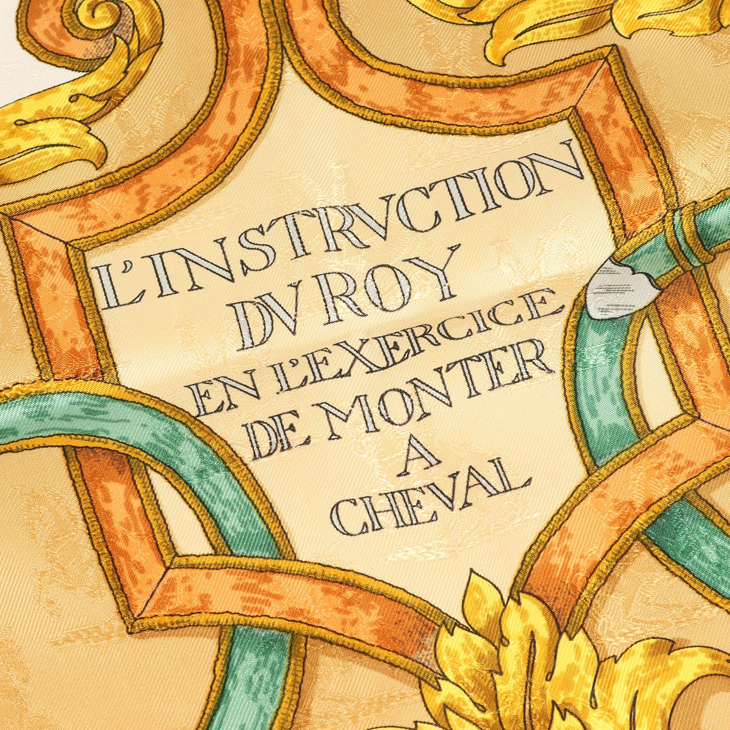 HERMES エルメス 帝王学 カレ90 スカーフ 総柄 ロゴ プリント シルク ベージュ系 フランス製 ブランド ファッション アイテム 小物 レディース