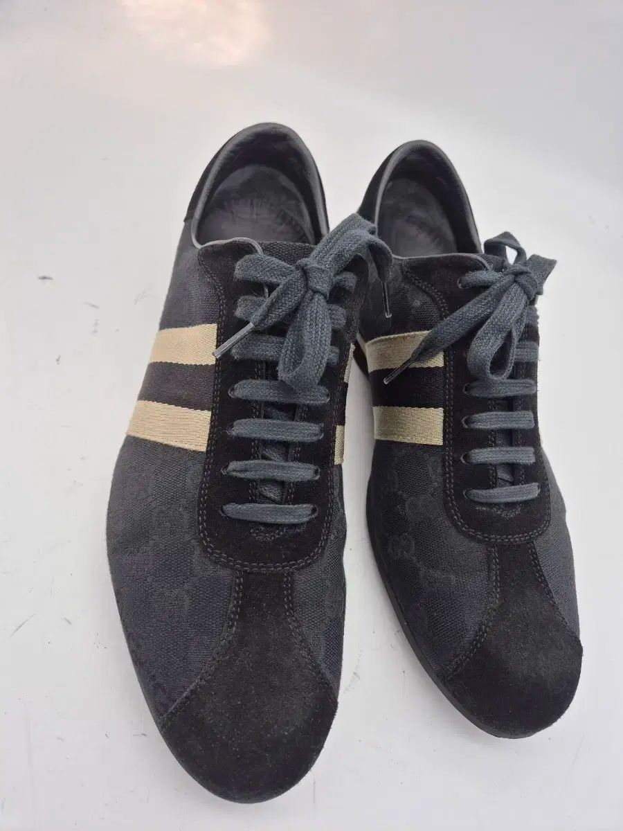 グッチ GG ブラック スウェード スニーカー 265 サイズ