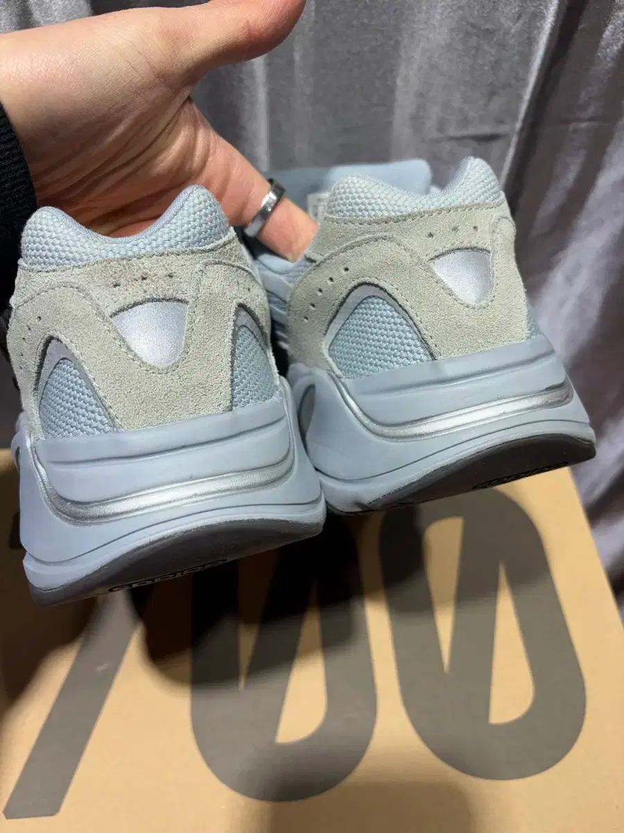 ホスピタル ブルー