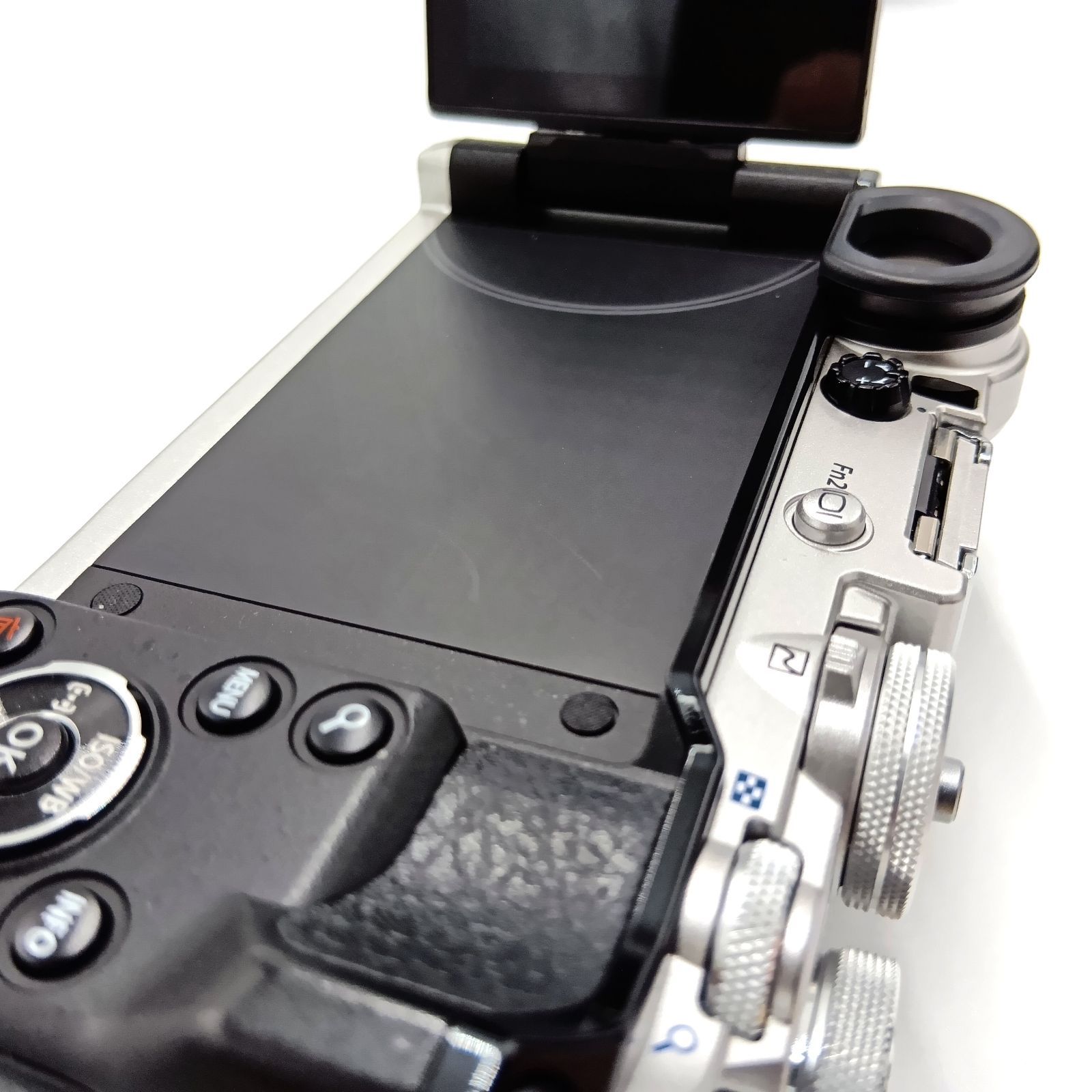 【現状品】OLYMPUS PEN-F ボディ シルバー　ミラーレス一眼　カメラ OLYMPUS オリンパス PEN-F ボディ シルバー : フラッグシップカメラ