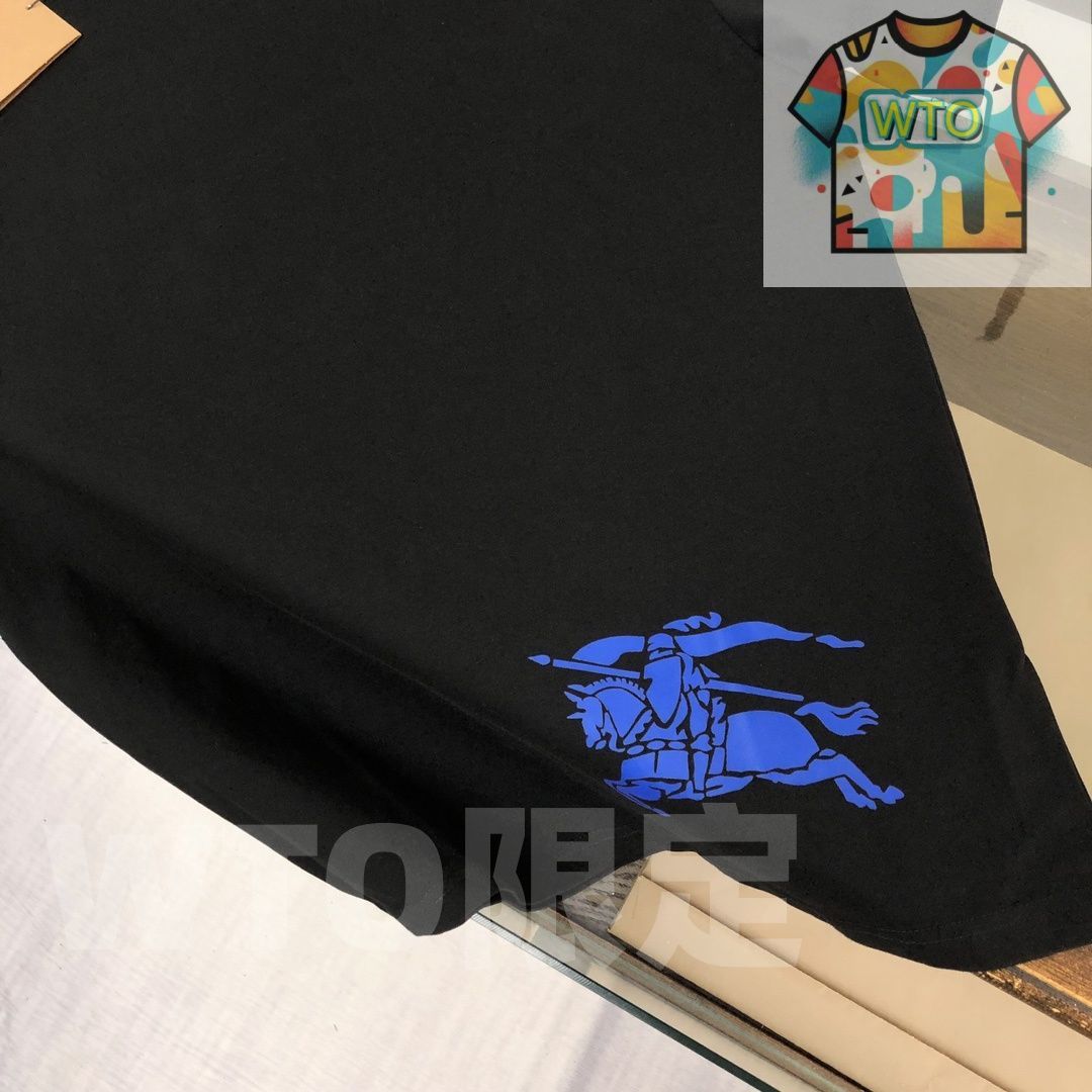 クルーネックTシャツ