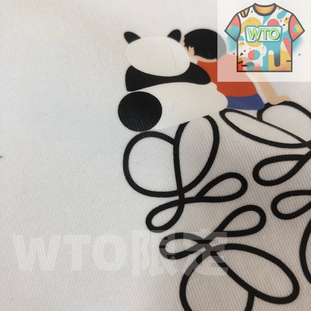 クルーネックTシャツ