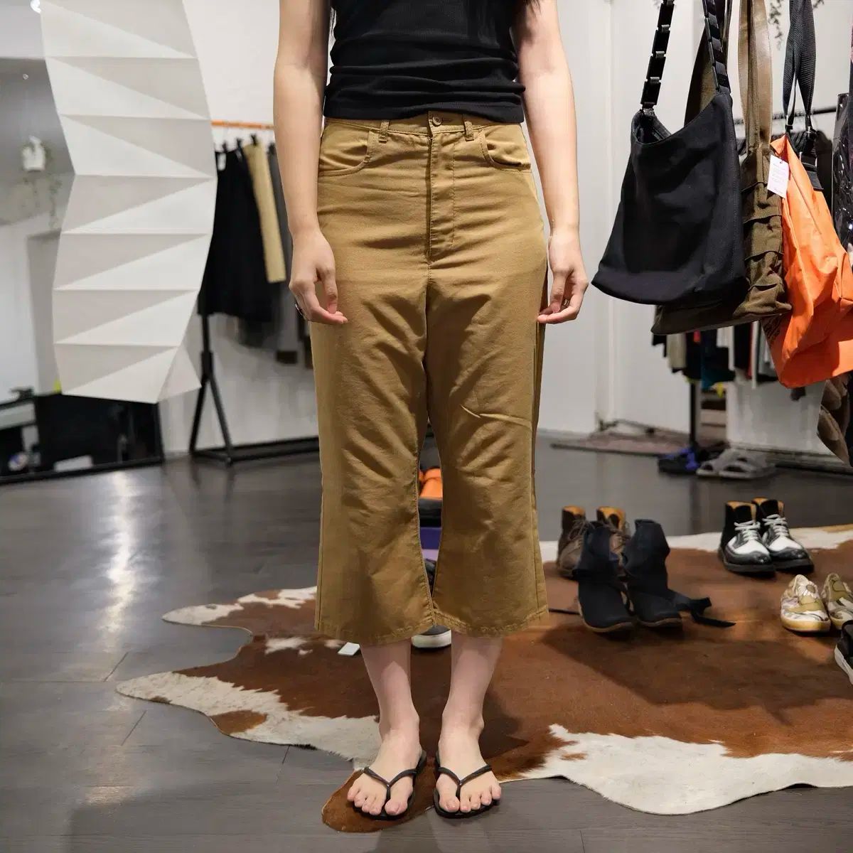  コム デ ギャルソン クロップド パンツ チノパン パンツ